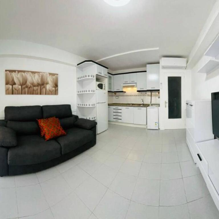 Apto climatizado MARITZA a minutos del mar - Apartamento de 1 dormitorio con balcón - 3