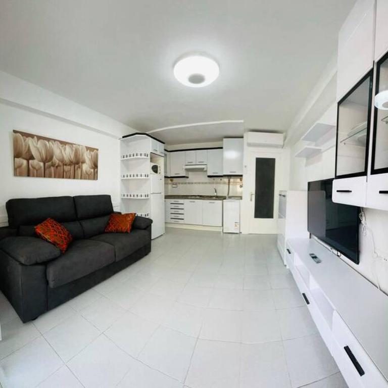 Apto climatizado MARITZA a minutos del mar - Apartamento de 1 dormitorio con balcón - 5