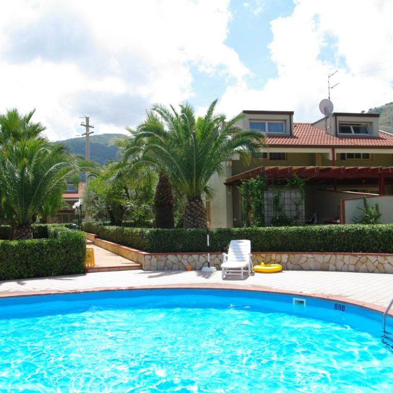 Residence Fontana Barone - Appartamento con 2 Camere da Letto e Patio - Su 2 Livelli - 30