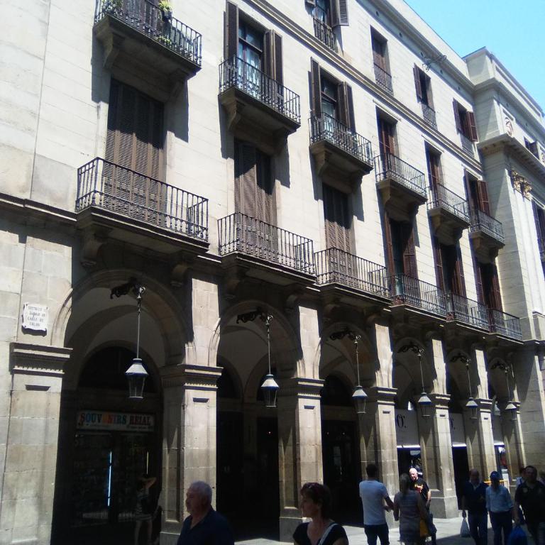 Colom Apartments - One-Bedroom Apartment - 19