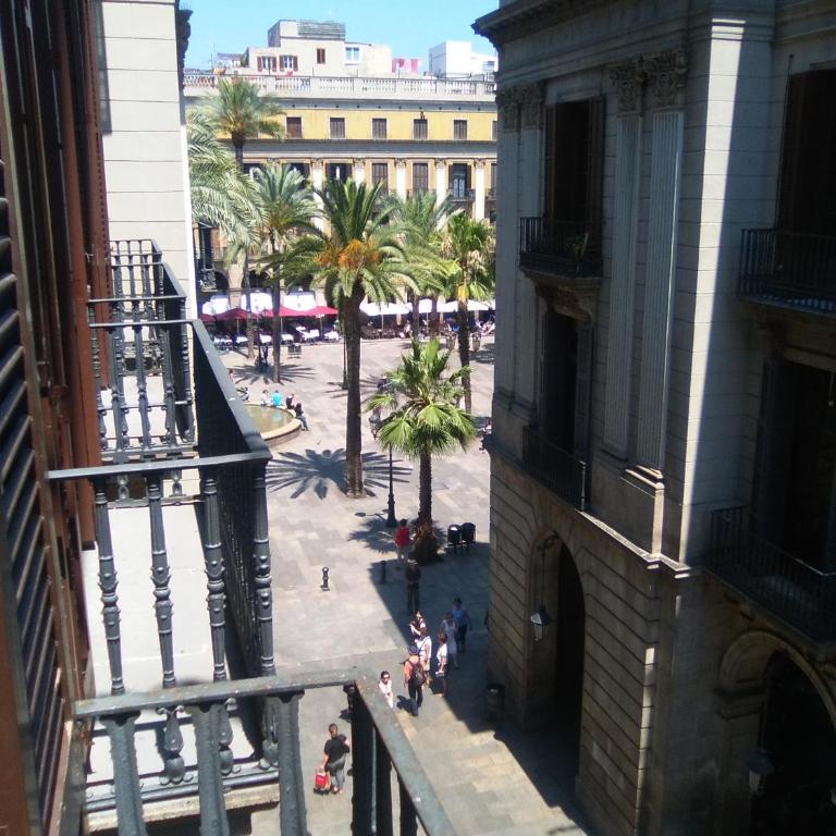 Colom Apartments - One-Bedroom Apartment - 35