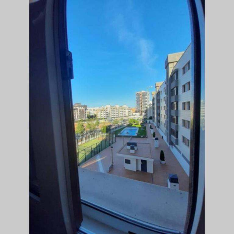 Piso céntrico con piscina,parking y jacuzzi - Two-Bedroom Apartment - 8