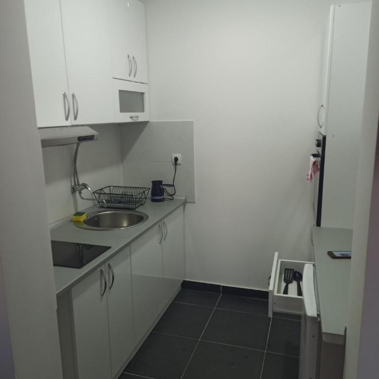 Malevilla Apartment - One-Bedroom Apartment - 3
