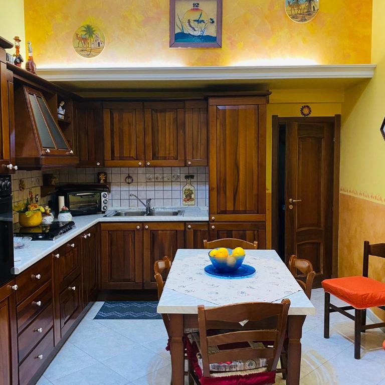 Giusy's House - Appartamento con 2 Camere da Letto - 3