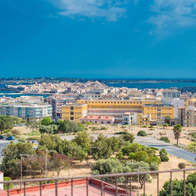 GuestHost - La Terrazza di Siracusa - Roomy and Bright Flat - Appartamento con 3 Camere da Letto - 32