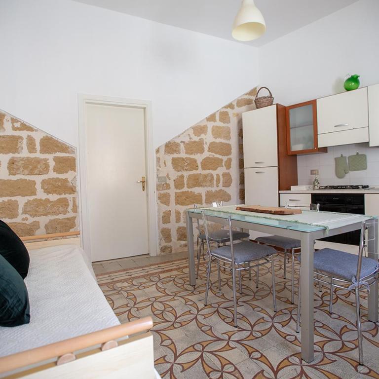 Case di Maria - Appartamento con Balcone - 8
