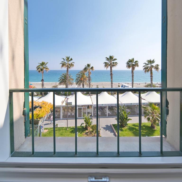 Medusa Apartment - Lungomare - Appartamento con 2 Camere da Letto - 2