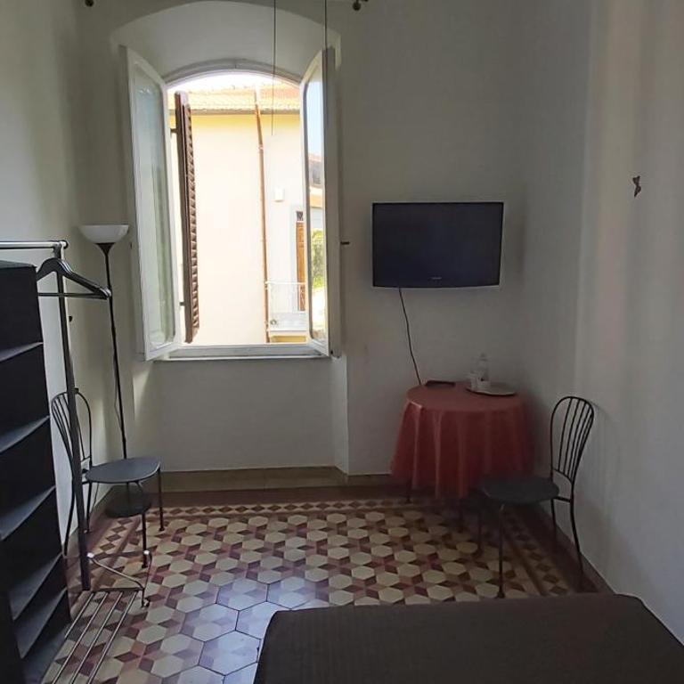 Arena Alfieri B&B - Camera Singola Standard con Bagno in Comune - 1