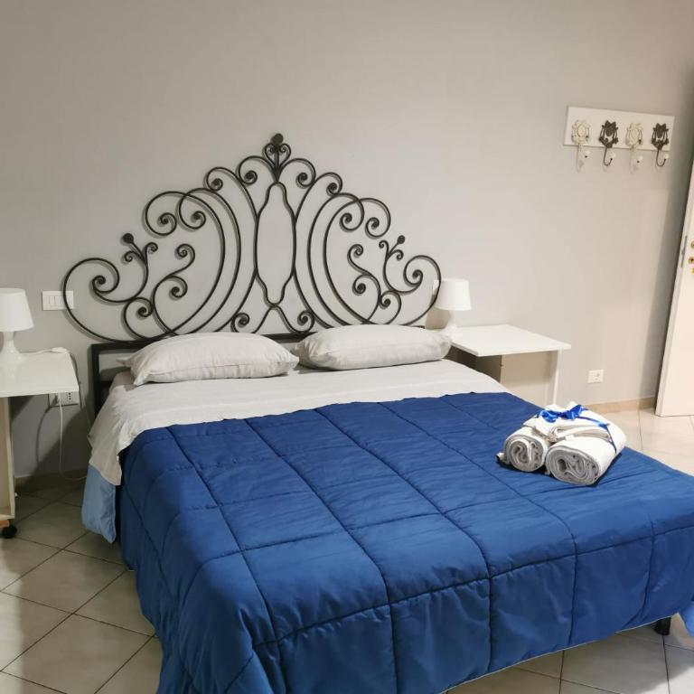 B&B BARBERA - Camera Matrimoniale/Doppia con Letti Singoli con Bagno Privato - 9