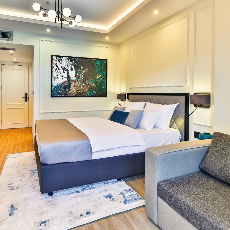 Boutique Hotel Momentum by Aycon - Dvokrevetna Soba sa Bračnim Krevetom i Pogledom na Bazen - 2