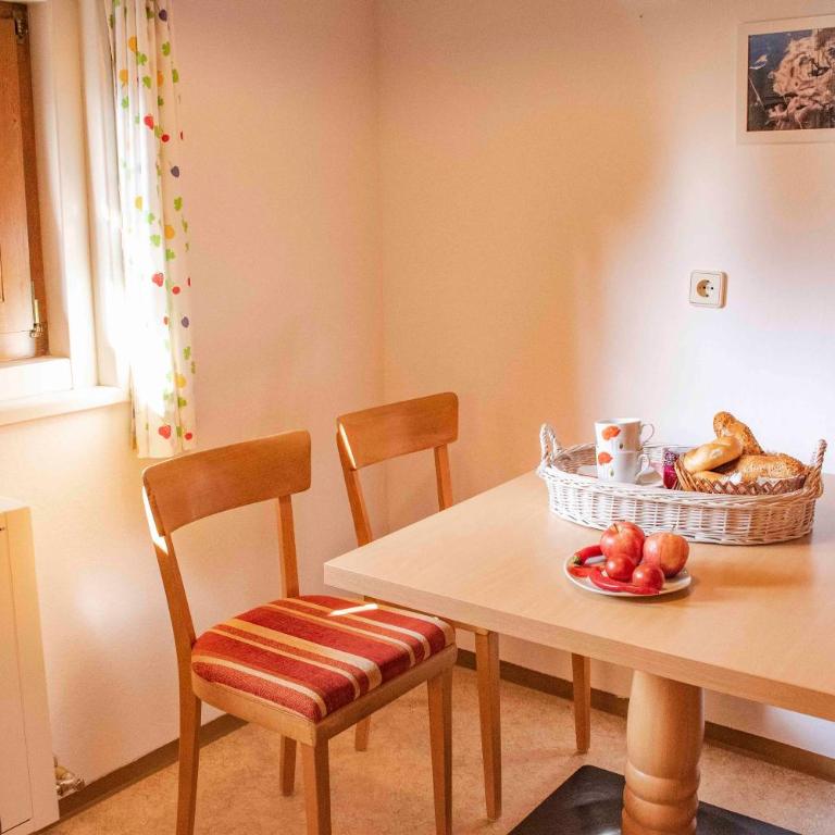 Haus Waldfriede - Apartment mit 1 Schlafzimmer - 2