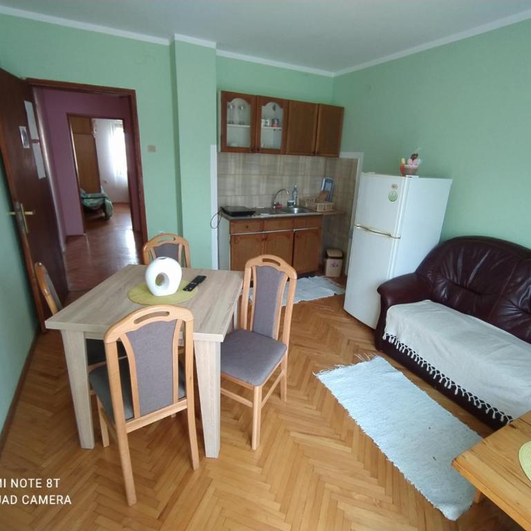 Smestaj Gmitrovic - One-Bedroom Apartment - 4