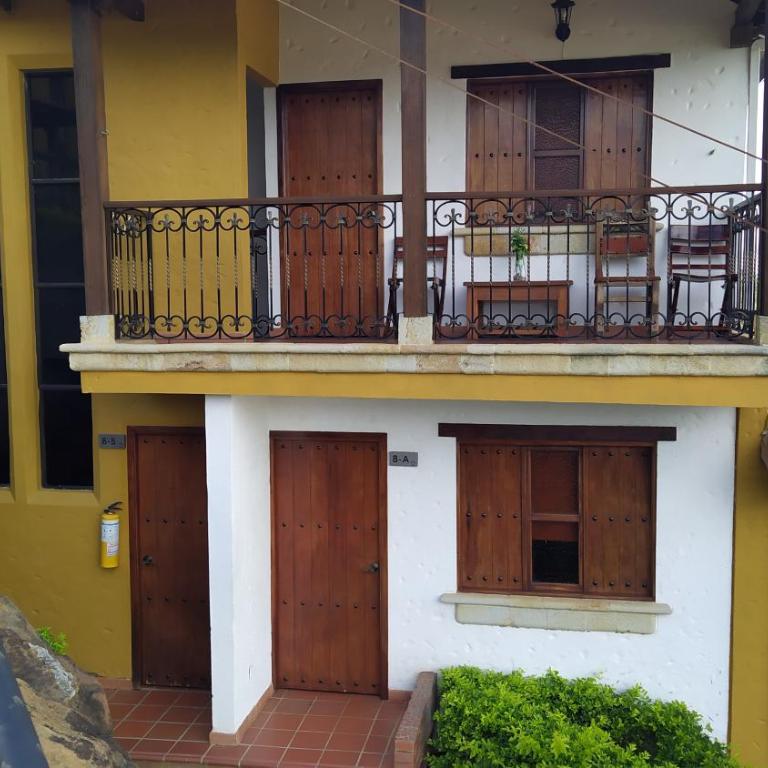 Hotel Las Rocas Resort Villanueva - Family Room with Balcony - 11