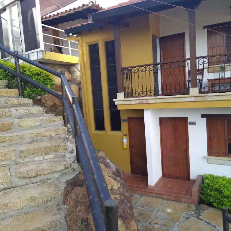 Hotel Las Rocas Resort Villanueva - Family Room with Balcony - 14