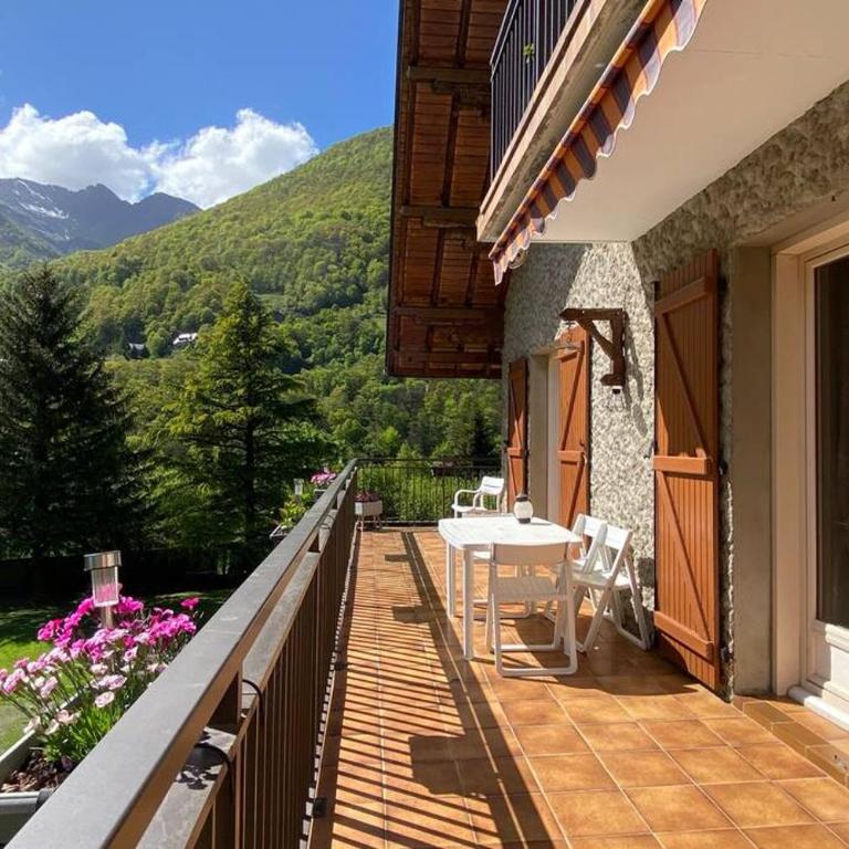 Vaste T4 115m2. Balcon. Vue. Suite. Jardin et jeux - Appartement 3 Chambres - 5
