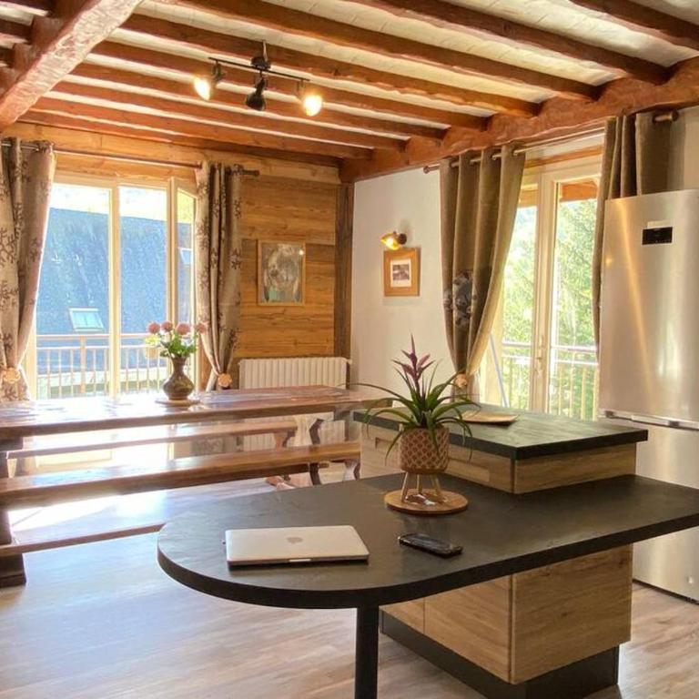 Vaste T4 115m2. Balcon. Vue. Suite. Jardin et jeux - Appartement 3 Chambres - 17