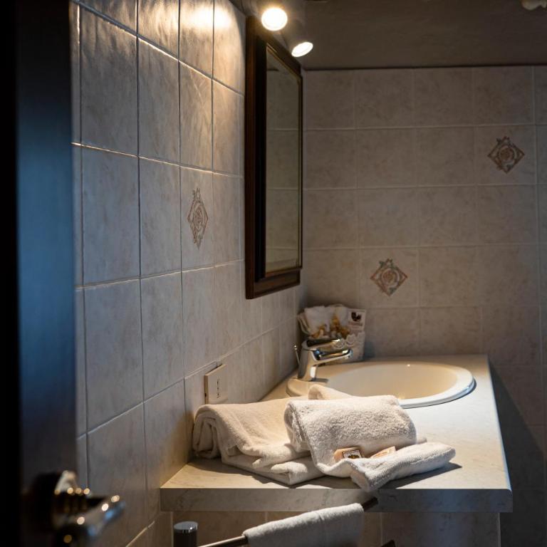 Acqua di Civita Beauty & Rooms in Mercatello - Camera Quadrupla su 2 Livelli - 25