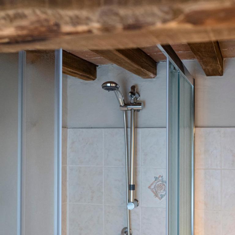 Acqua di Civita Beauty & Rooms in Mercatello - Camera Quadrupla su 2 Livelli - 26