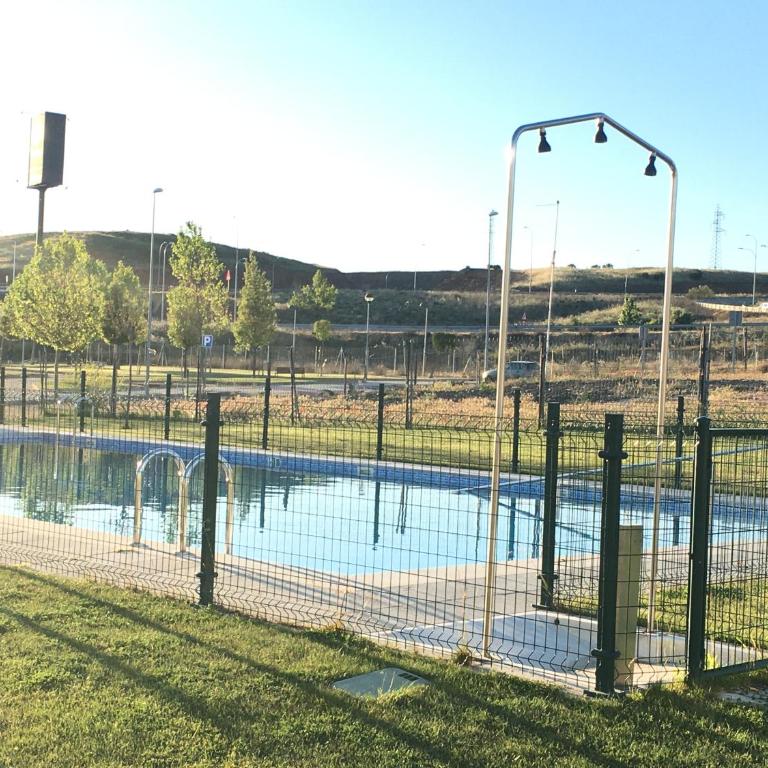 Apartamento nuevo, accesible y con piscina !!! - Two-Bedroom Apartment - 32