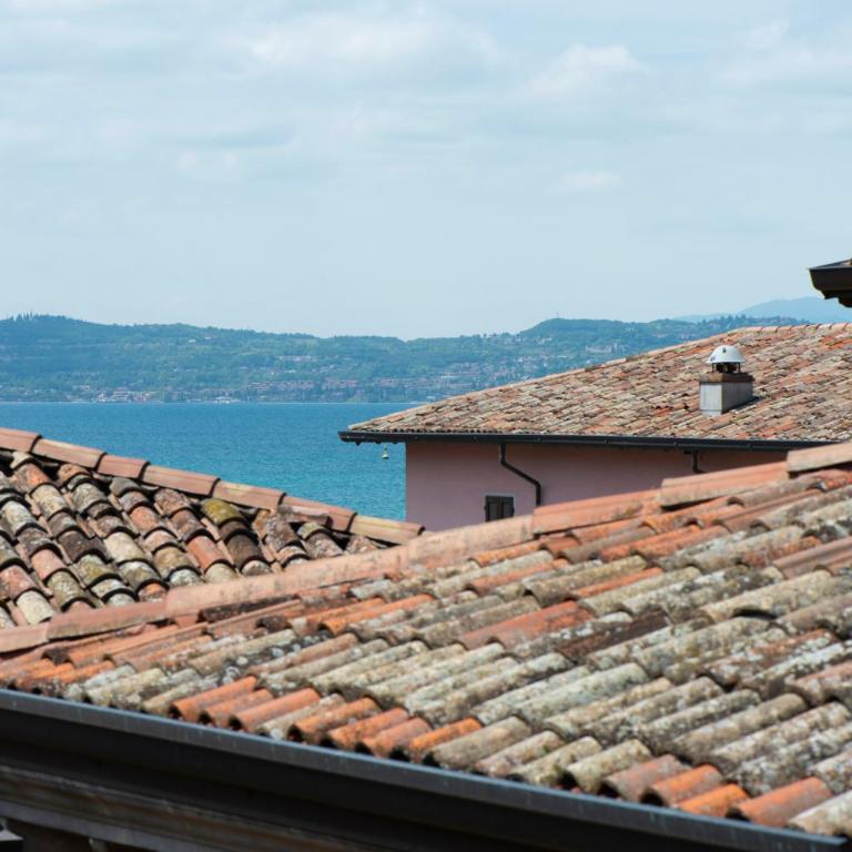 Hotel Corte Regina - Camera Matrimoniale con Vista Lago Parziale - 6