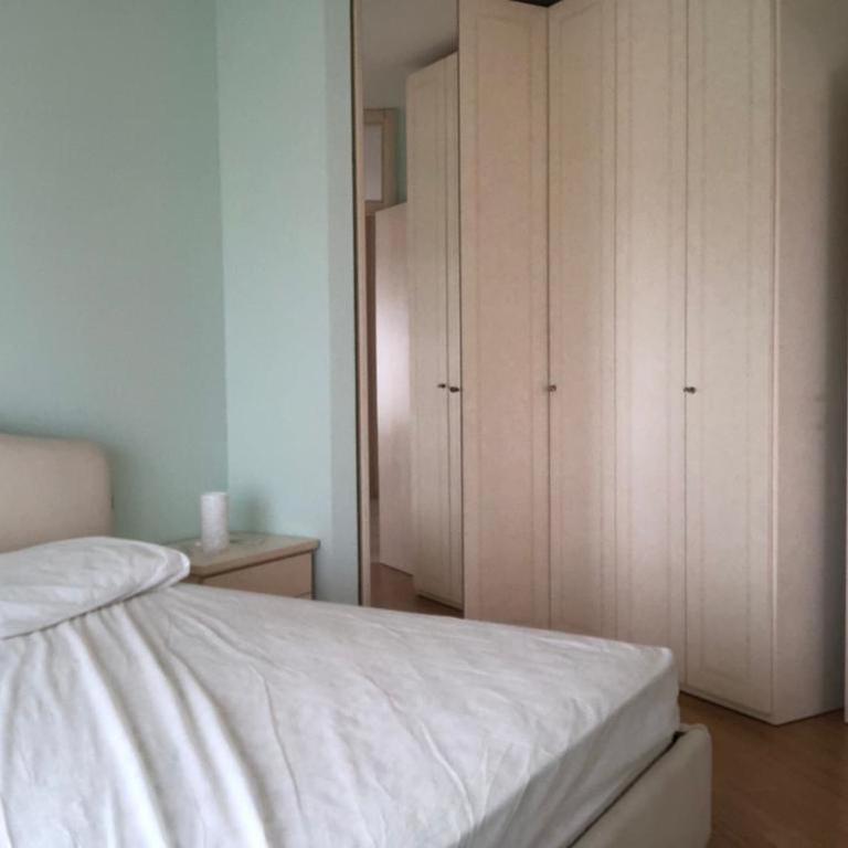 International Seaview Apartments - Two-Bedroom Apartment - 13