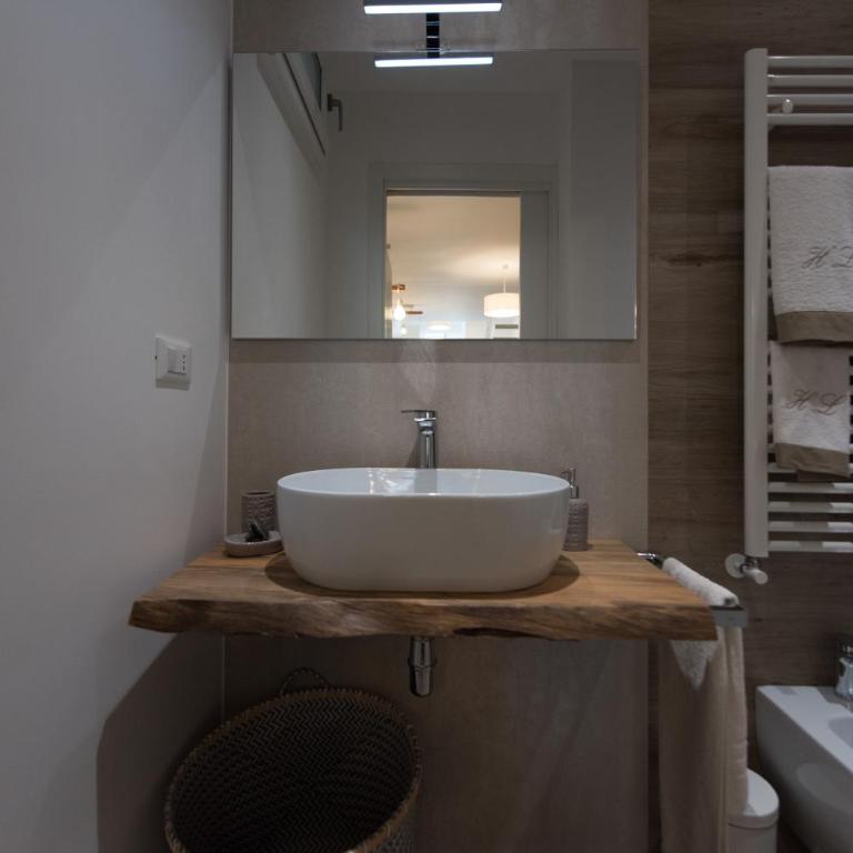 Holiday Lab - One-Bedroom Apartment - 5