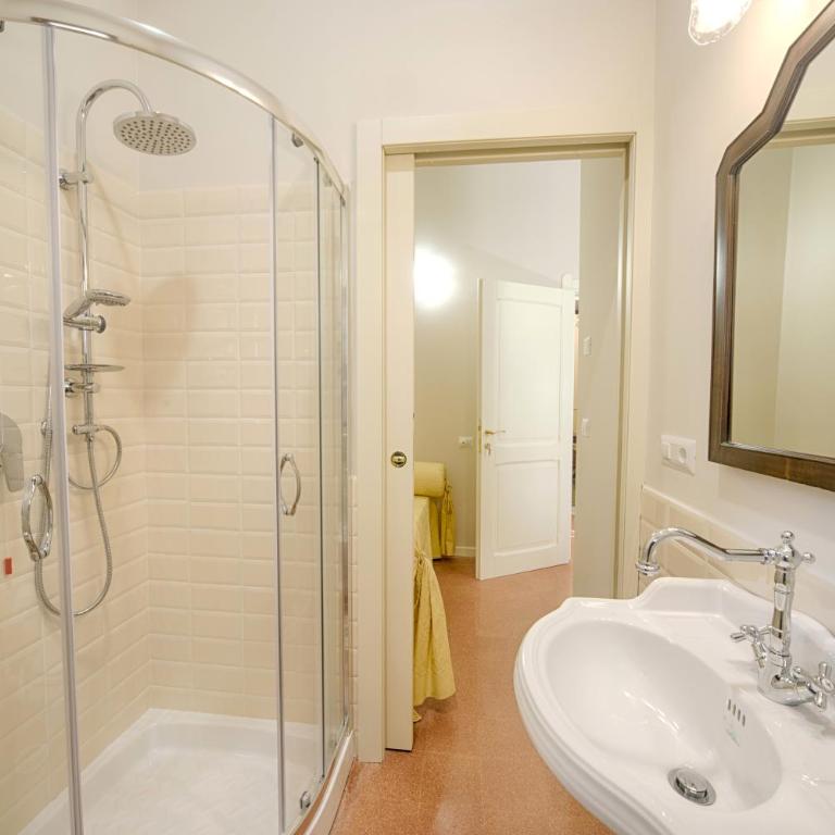 B&B A casa di Teresa - Camera Tripla con Bagno Privato - 10