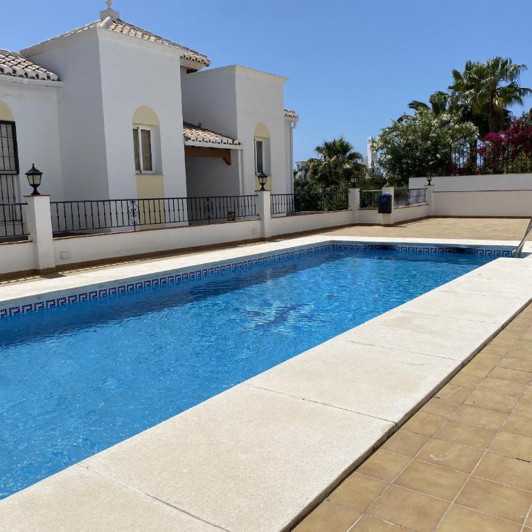 Chimenea Pinar 2 Apartments Casasol - Apartamento con vistas a la piscina - 27