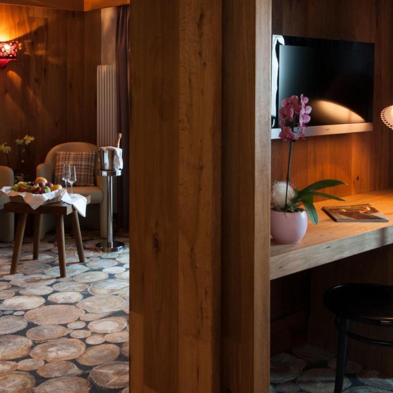 Alexander Charme Hotel - Suite - 1