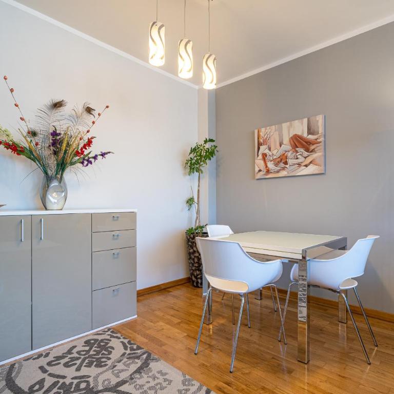 Apt "Budva" with Sea View and Garage Parking - Apartman sa Pogledom na More - 5