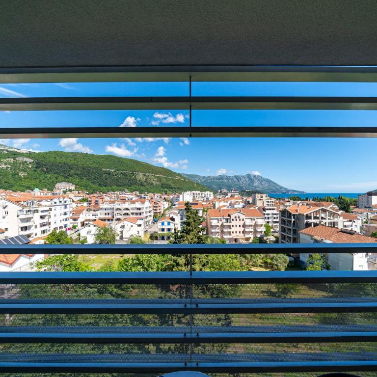 Apt "Budva" with Sea View and Garage Parking - Apartman sa Pogledom na More - 28