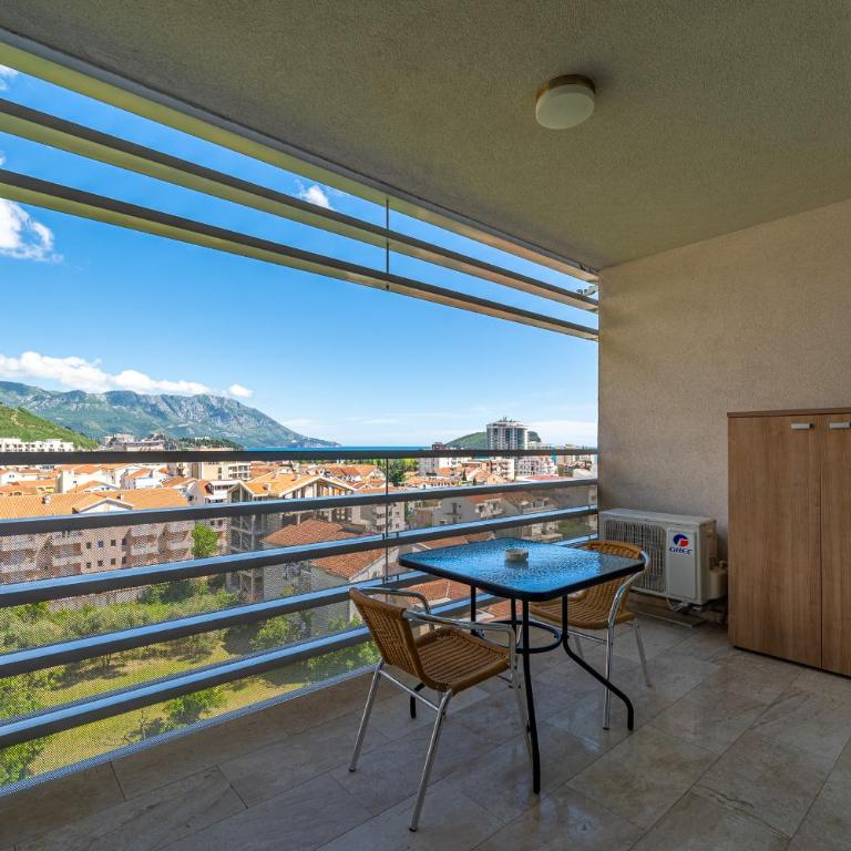 Apt "Budva" with Sea View and Garage Parking - Apartman sa Pogledom na More - 13