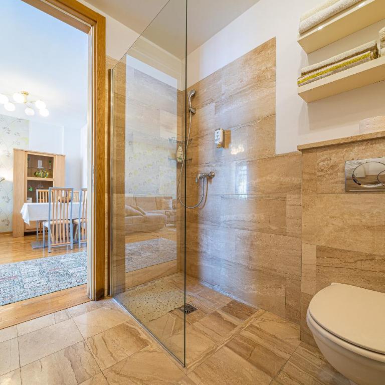 Apt "Budva" with Sea View and Garage Parking - Apartman sa Pogledom na More - 14