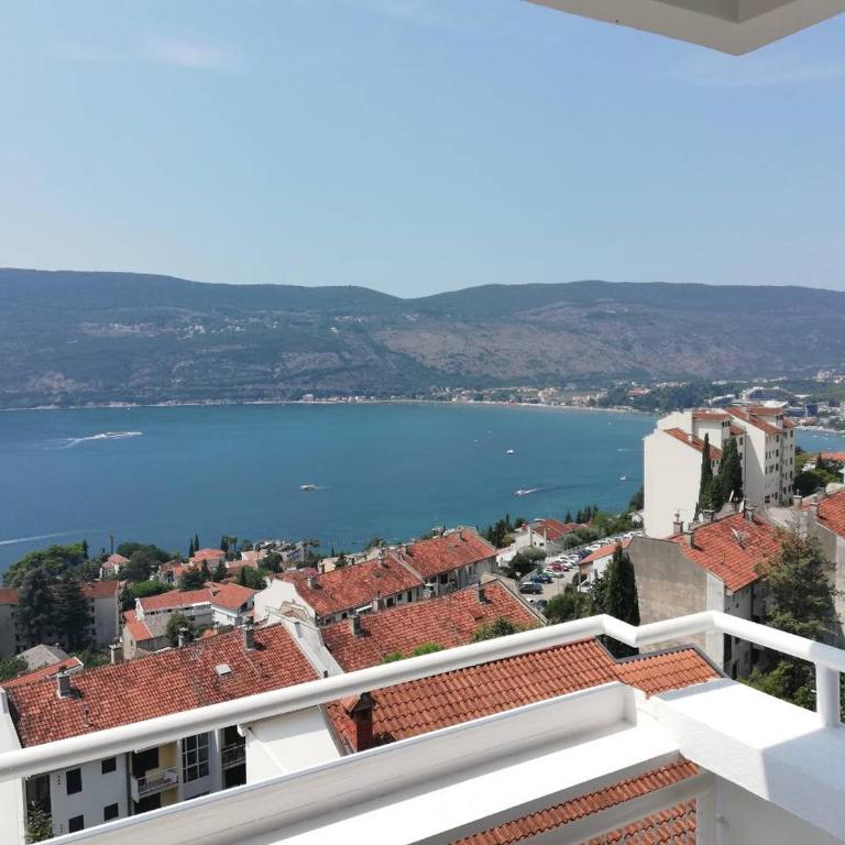 Apartments Zora i Veselin - Two-Bedroom Apartment - 1