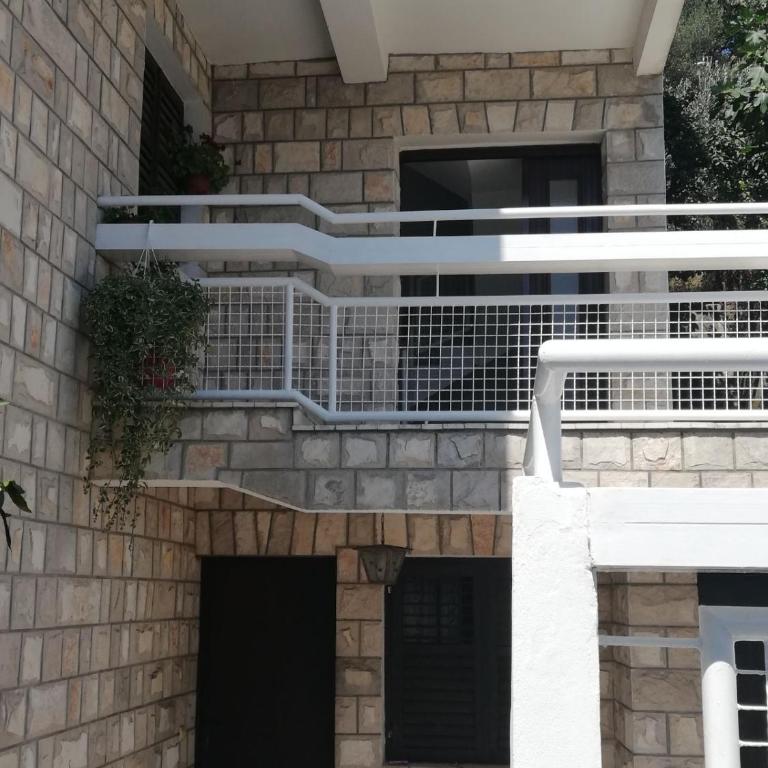 Apartments Zora i Veselin - Two-Bedroom Apartment - 11