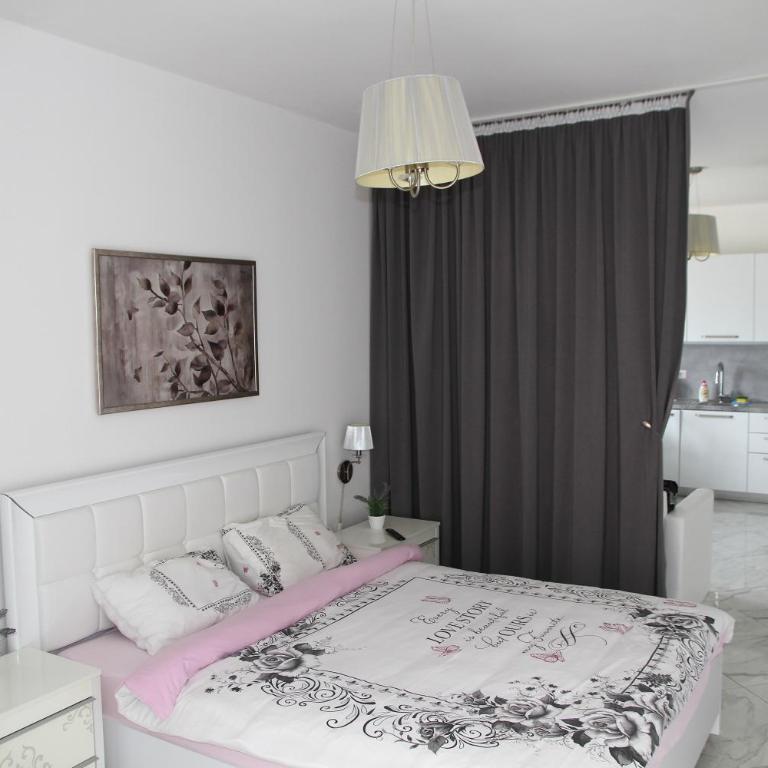 Bella Costa - Studio Apartment - 12