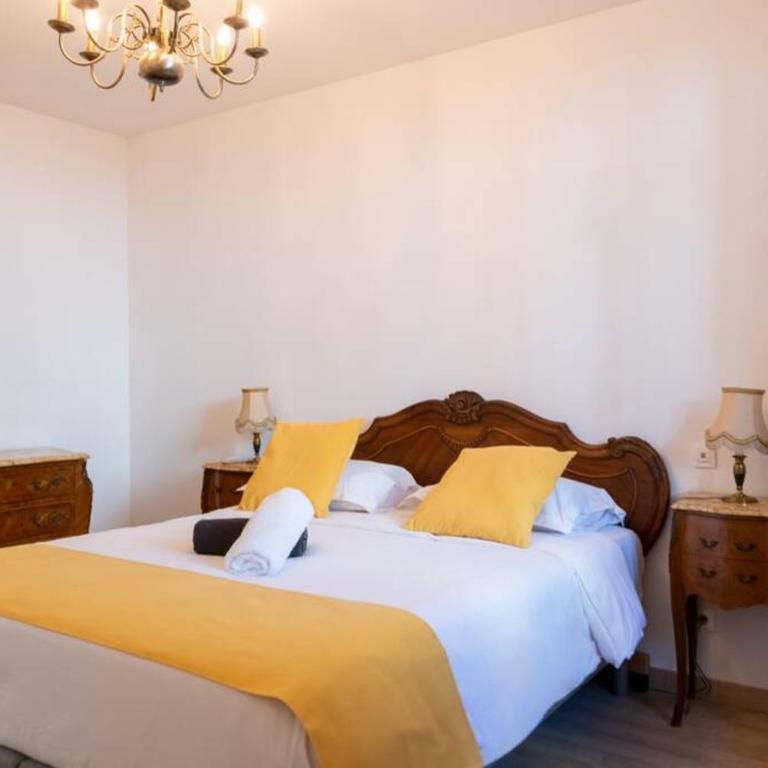 Bien d'exception en face du Palais des Papes - Appartement 2 Chambres - 2