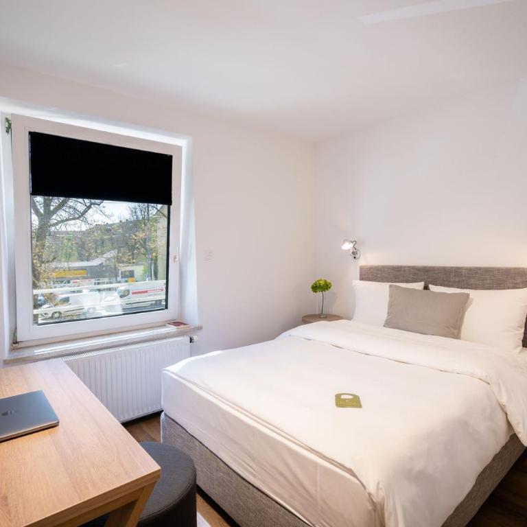 Hotel Wetterstein - Doppelzimmer - 8
