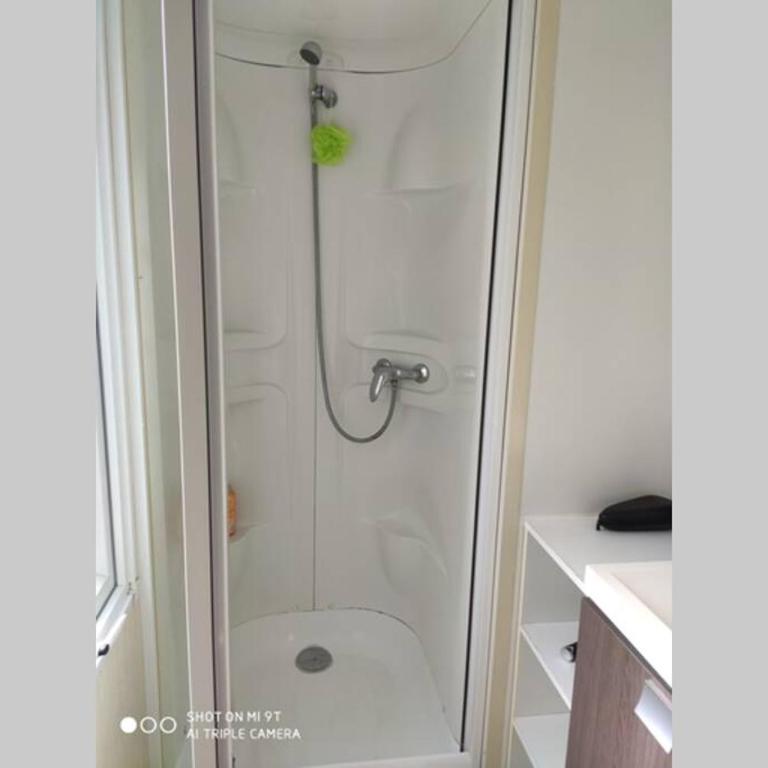 Mobilhome climatisé et ombragé - Appartement 3 Chambres - 5