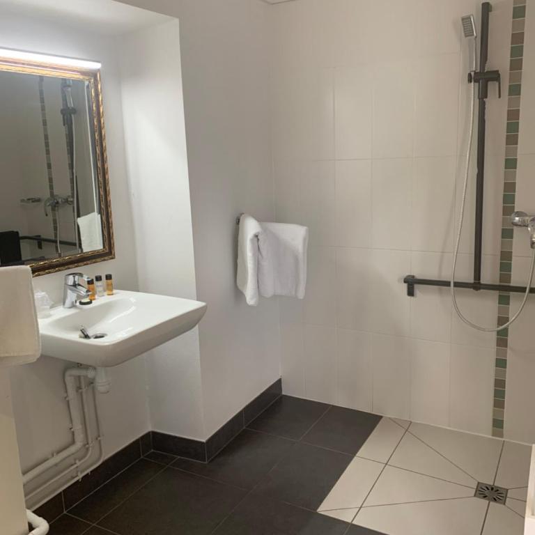 Boutique hôtel Maria-Christina - Chambre Double pour Personnes à Mobilité Réduite - 4