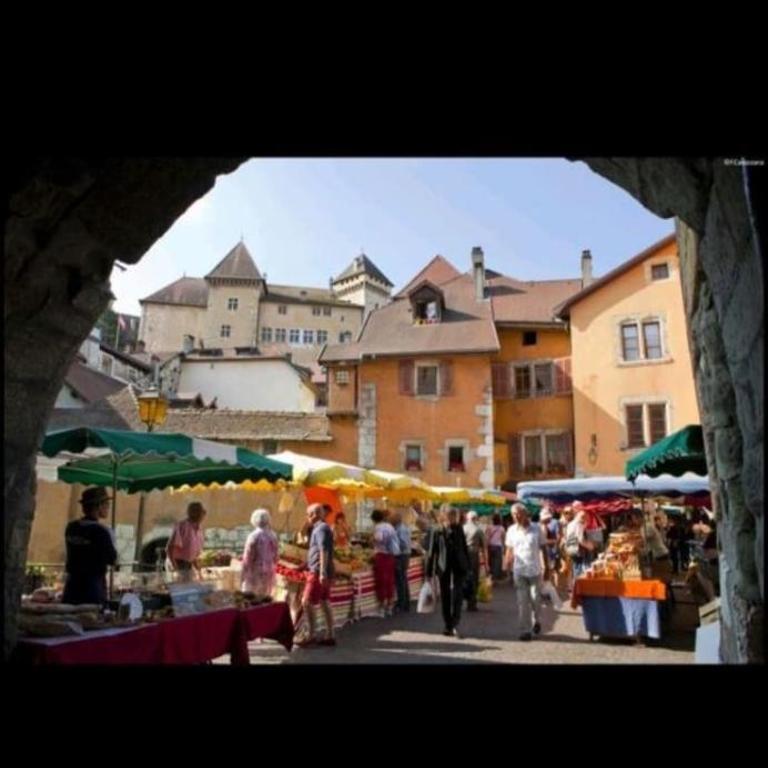 Super studio ideally located in the old town - Apartment - 21