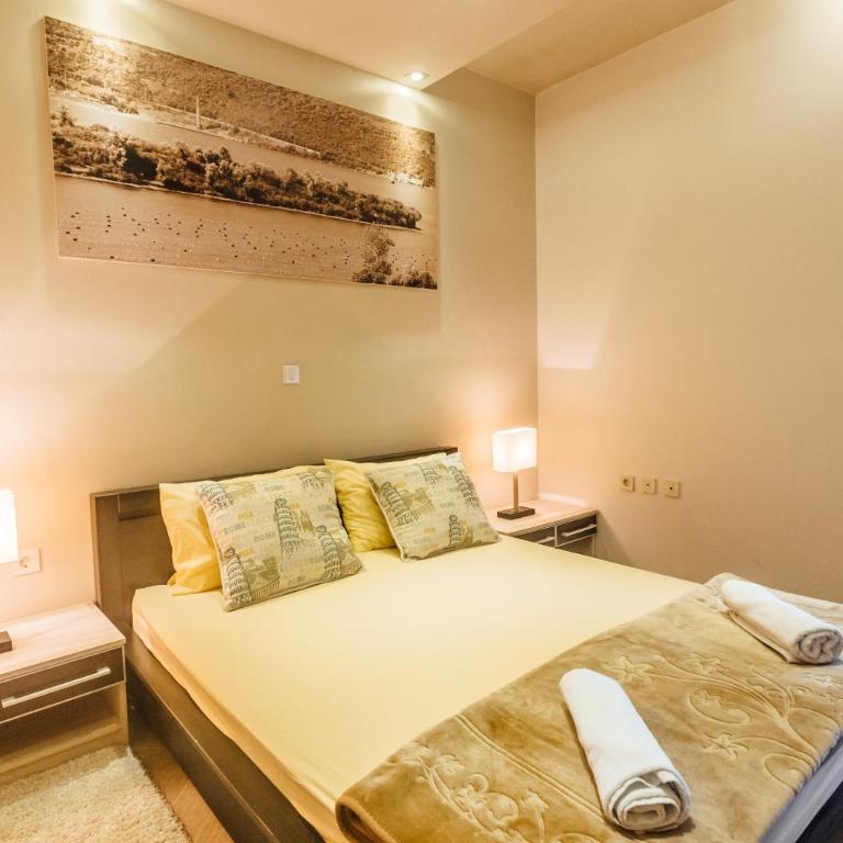 Beachfront Apartments Tivat - Apartment with Sea View - 9