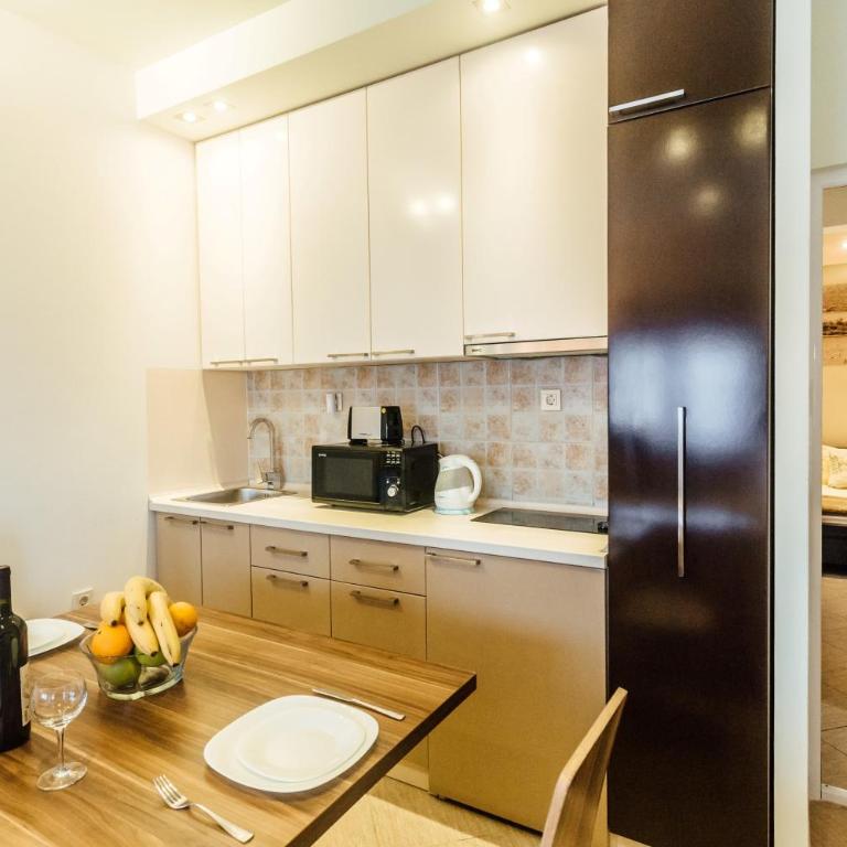 Beachfront Apartments Tivat - Apartment with Sea View - 3
