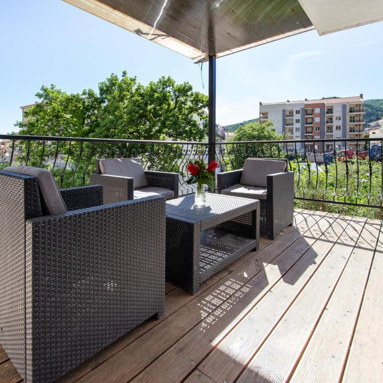 Saki Apartments - Two-Bedroom Apartment (4 Adults) - 7