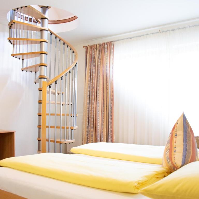 Hotel Burgstallerhof - Vierbettzimmer - 3