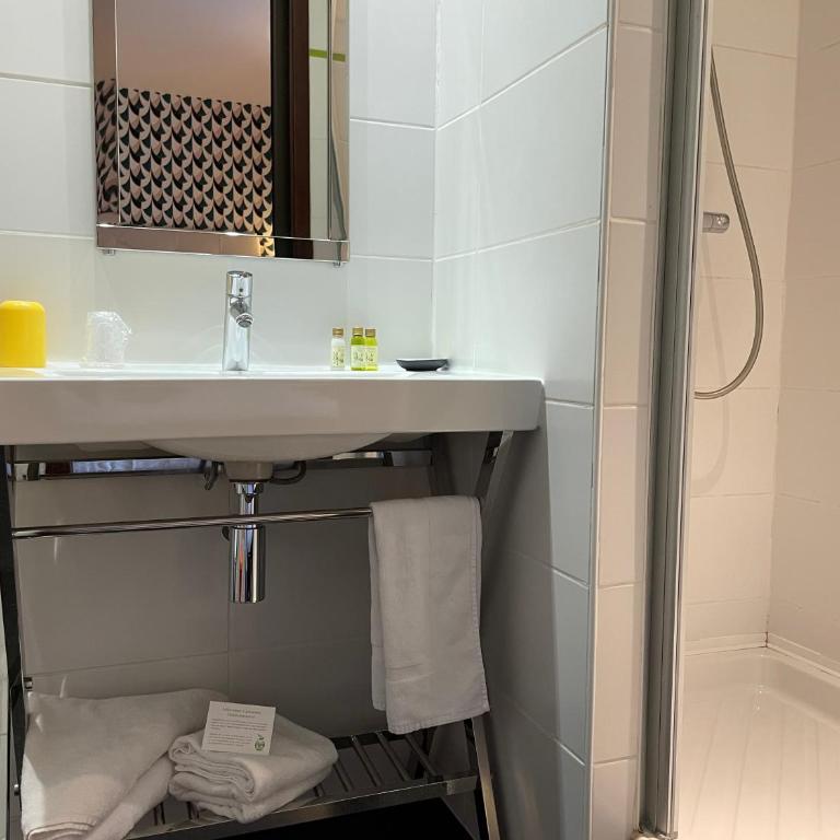 Hôtel Mirano - Chambre Double Confort - 10