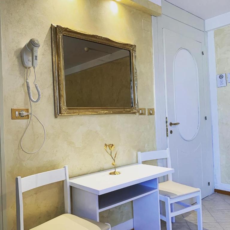 Hotel Adriatica sul Mare - Camera Quadrupla Standard - 4