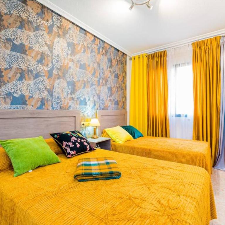 La Perla De Torrevieja - Two-Bedroom Apartment - 13