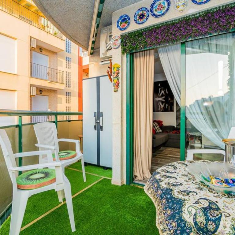 La Perla De Torrevieja - Two-Bedroom Apartment - 20