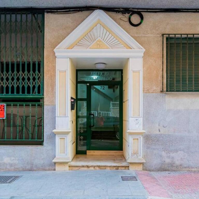 La Perla De Torrevieja - Two-Bedroom Apartment - 23